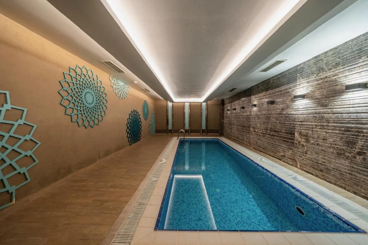 Three Bedroom Flat With Garage Pool Petek Residence 122 イスタンブール 0*,